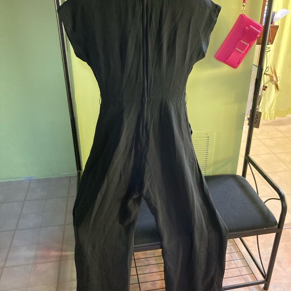 Black wide leg jumpsuit, size M (Tahari brand) - Picture 5 of 11